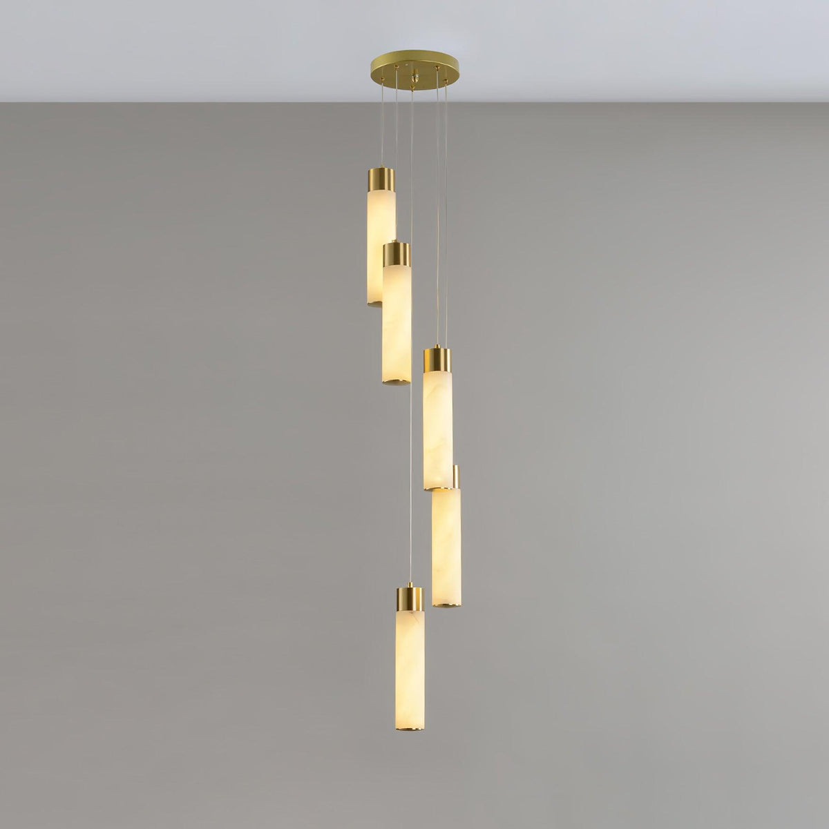 Aurelia Chandelier Albâtre pour Escalier - Neutralighting