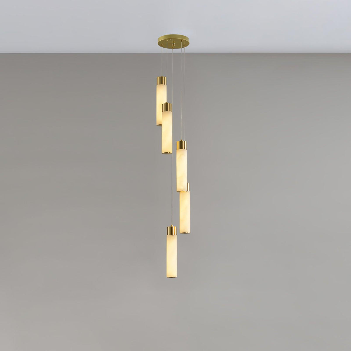 Aurelia Chandelier Albâtre pour Escalier - Neutralighting