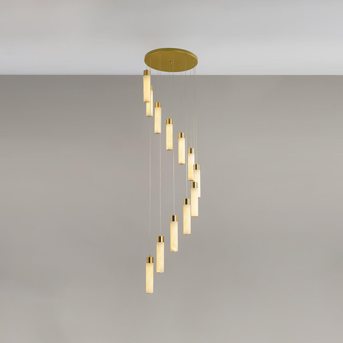 Aurelia Chandelier Albâtre pour Escalier - Neutralighting