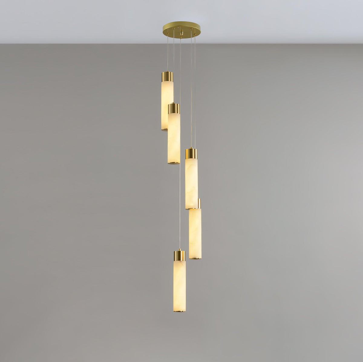 Aurelia Chandelier Albâtre pour Escalier - Neutralighting