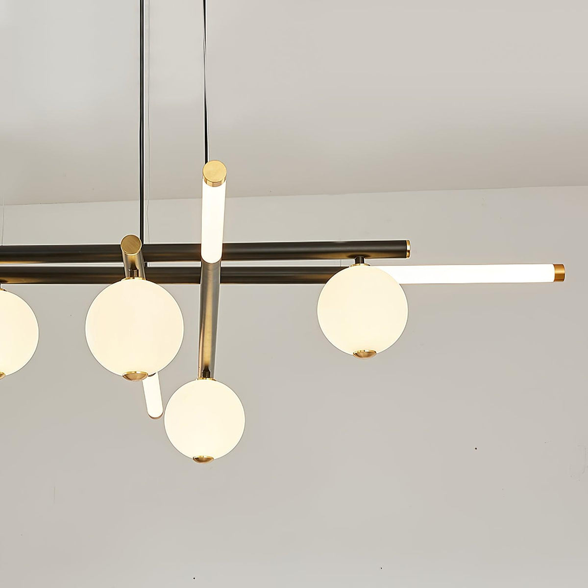Chandelier Rods et Globe Noir Blanc Moderne - Neutralighting