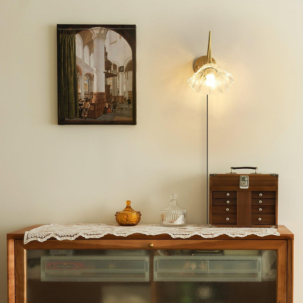 Aurora Glass Elegant Wall Lamp - Neutralighting