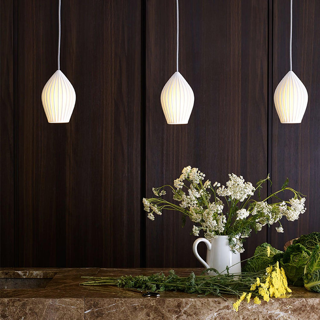 Solara Lampe à suspension en céramique côtelée en porcelaine élégante - Neutralighting