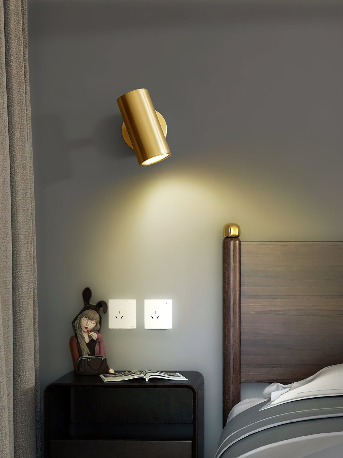Frost Applique Murale Moderne Minimaliste en Laiton et Métal - Neutralighting