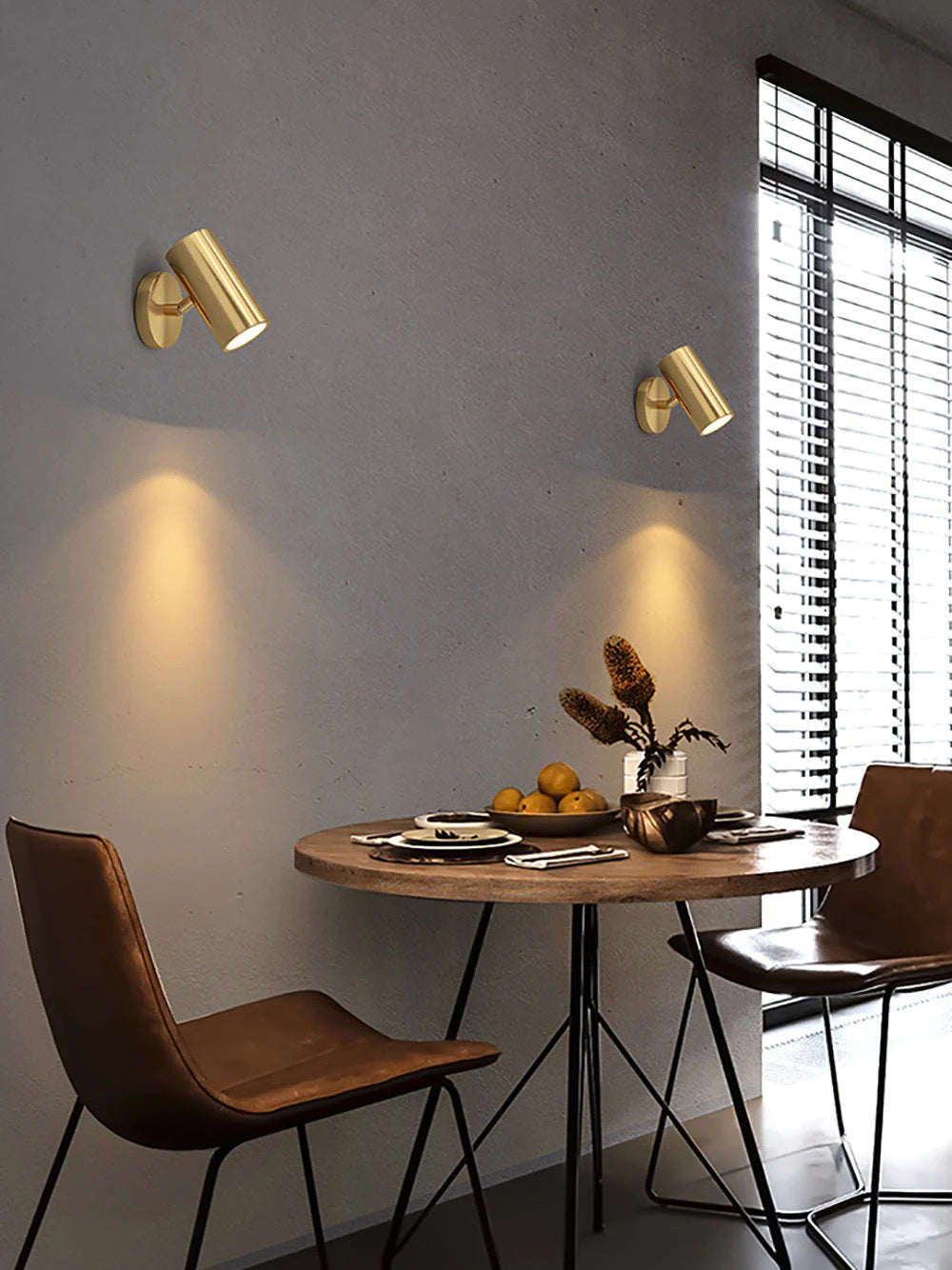 Frost Applique Murale Moderne Minimaliste en Laiton et Métal - Neutralighting