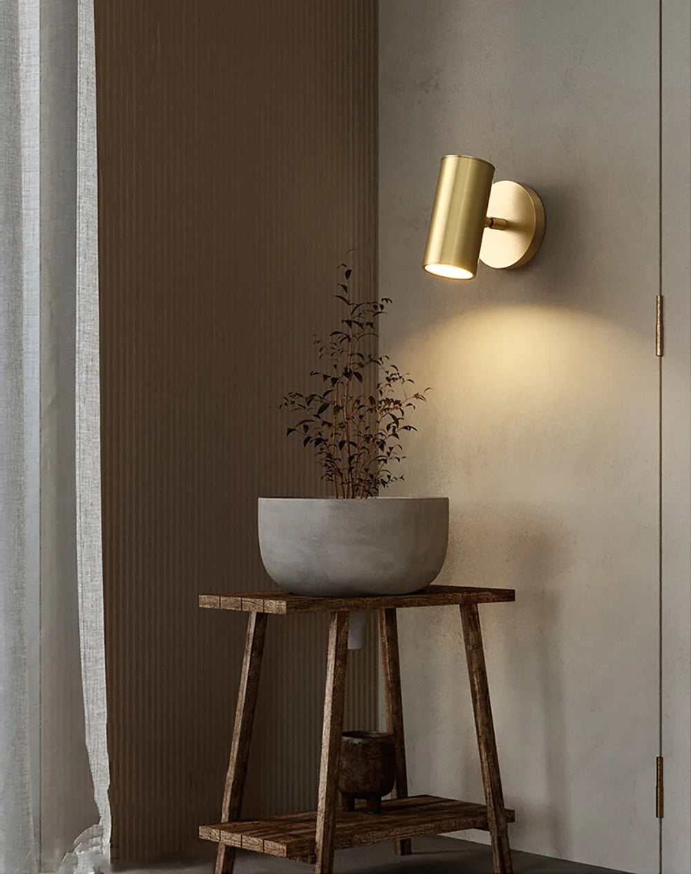 Frost Applique Murale Moderne Minimaliste en Laiton et Métal - Neutralighting