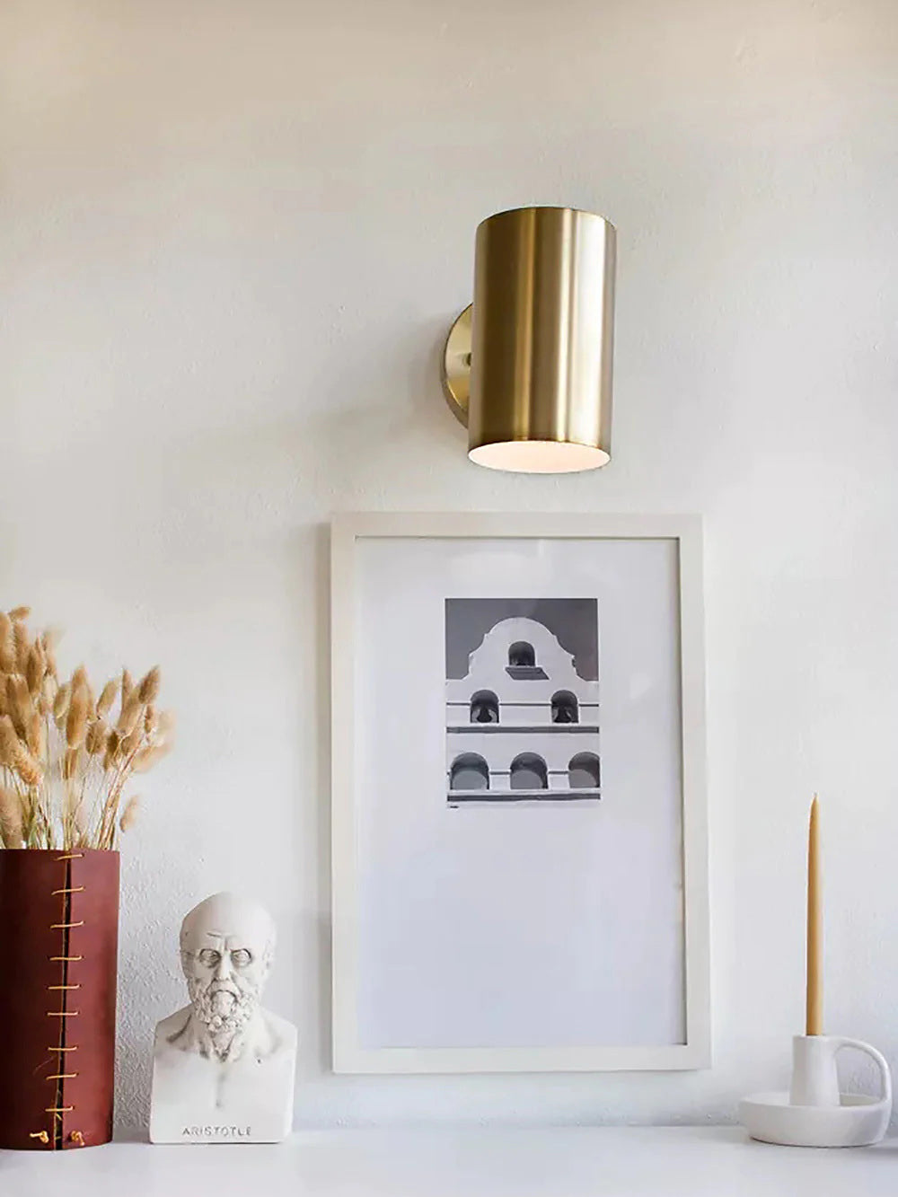 Frost Applique Murale Moderne Minimaliste en Laiton et Métal - Neutralighting