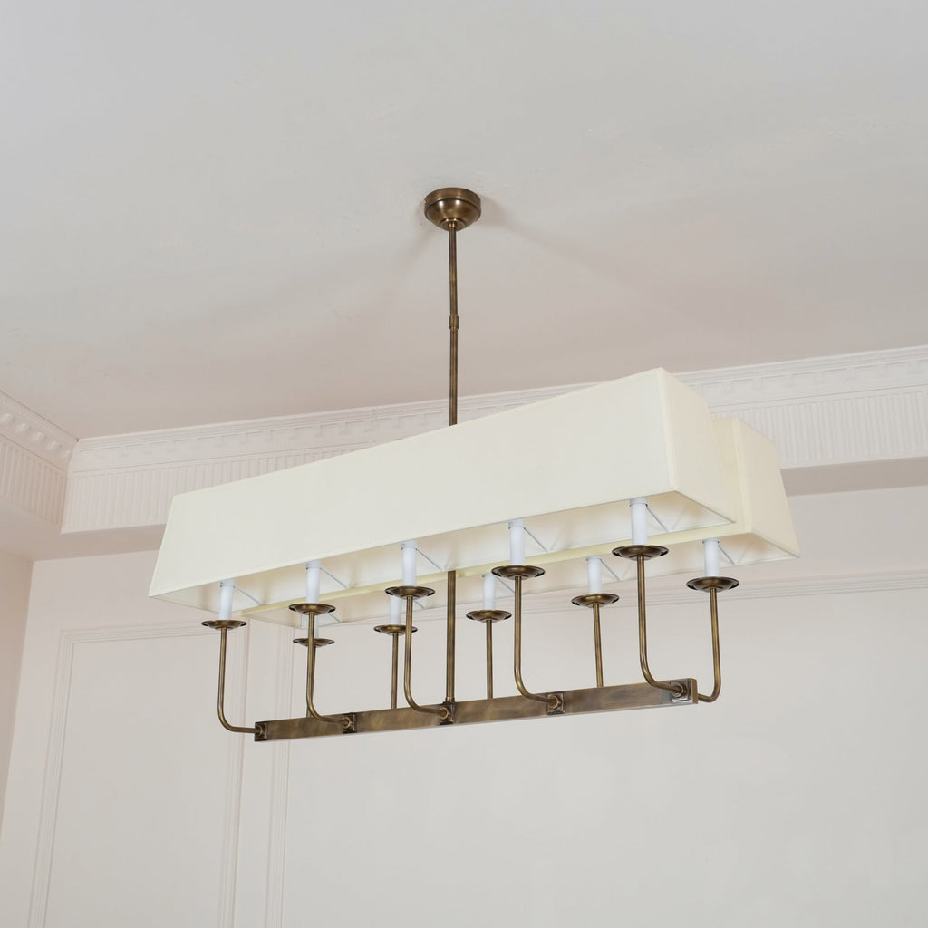 Beacon Chandelier Linéaire Moderne Minimaliste en Laiton, Métal et Tissu - Neutralighting
