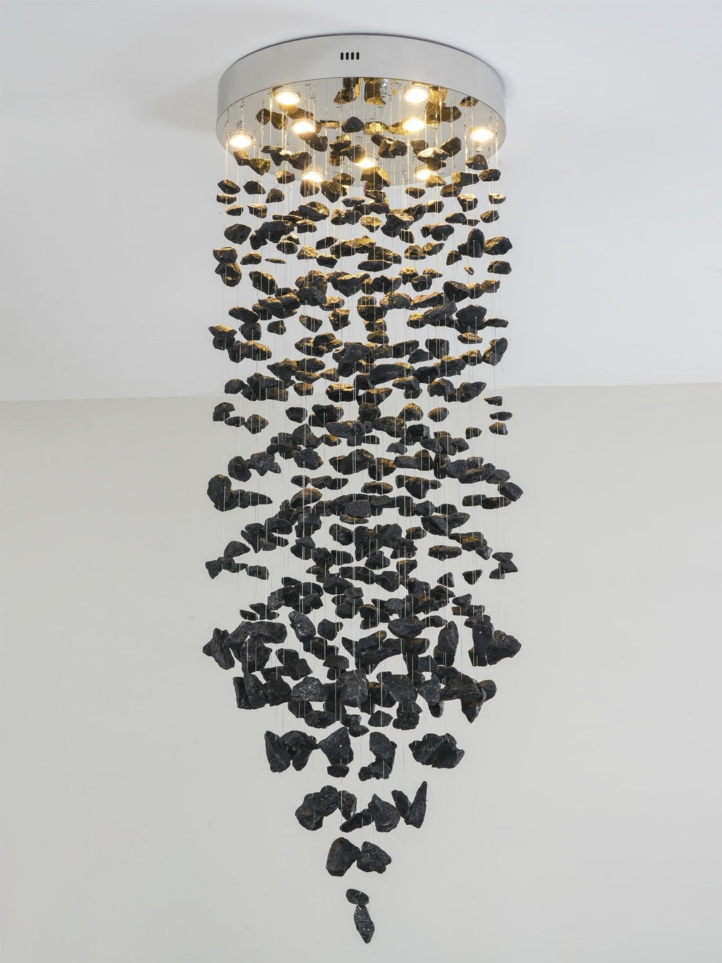 Arsilus Chandelier sculptural en pierre charbon, lettres de G à L - Neutralighting