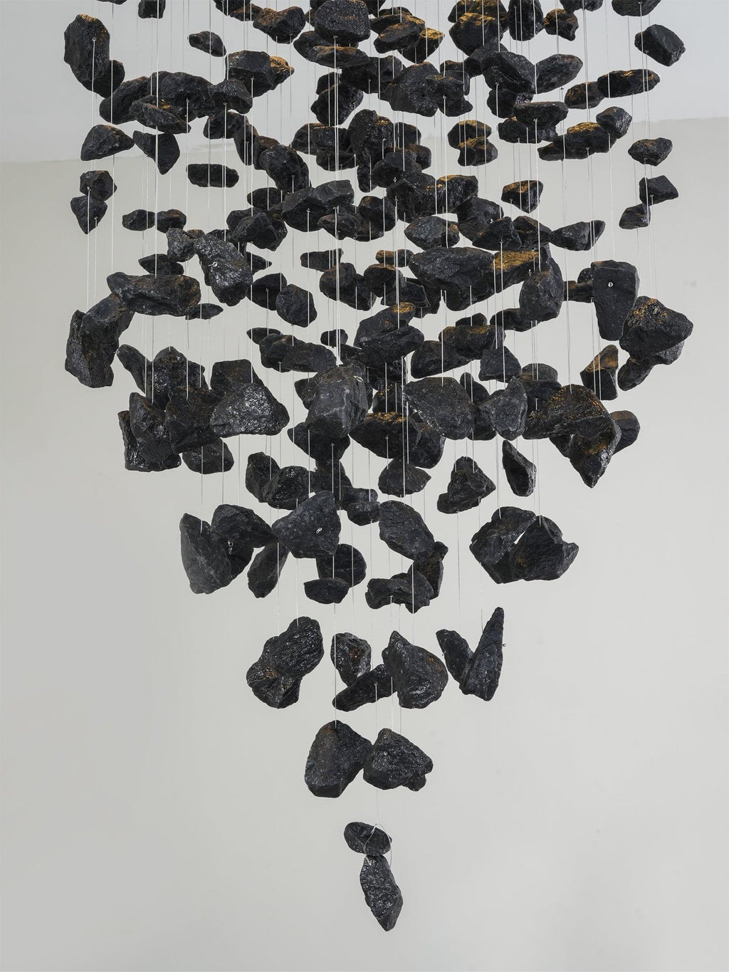 Arsilus Chandelier Sculptural en Pierre Charbon - Neutralighting
