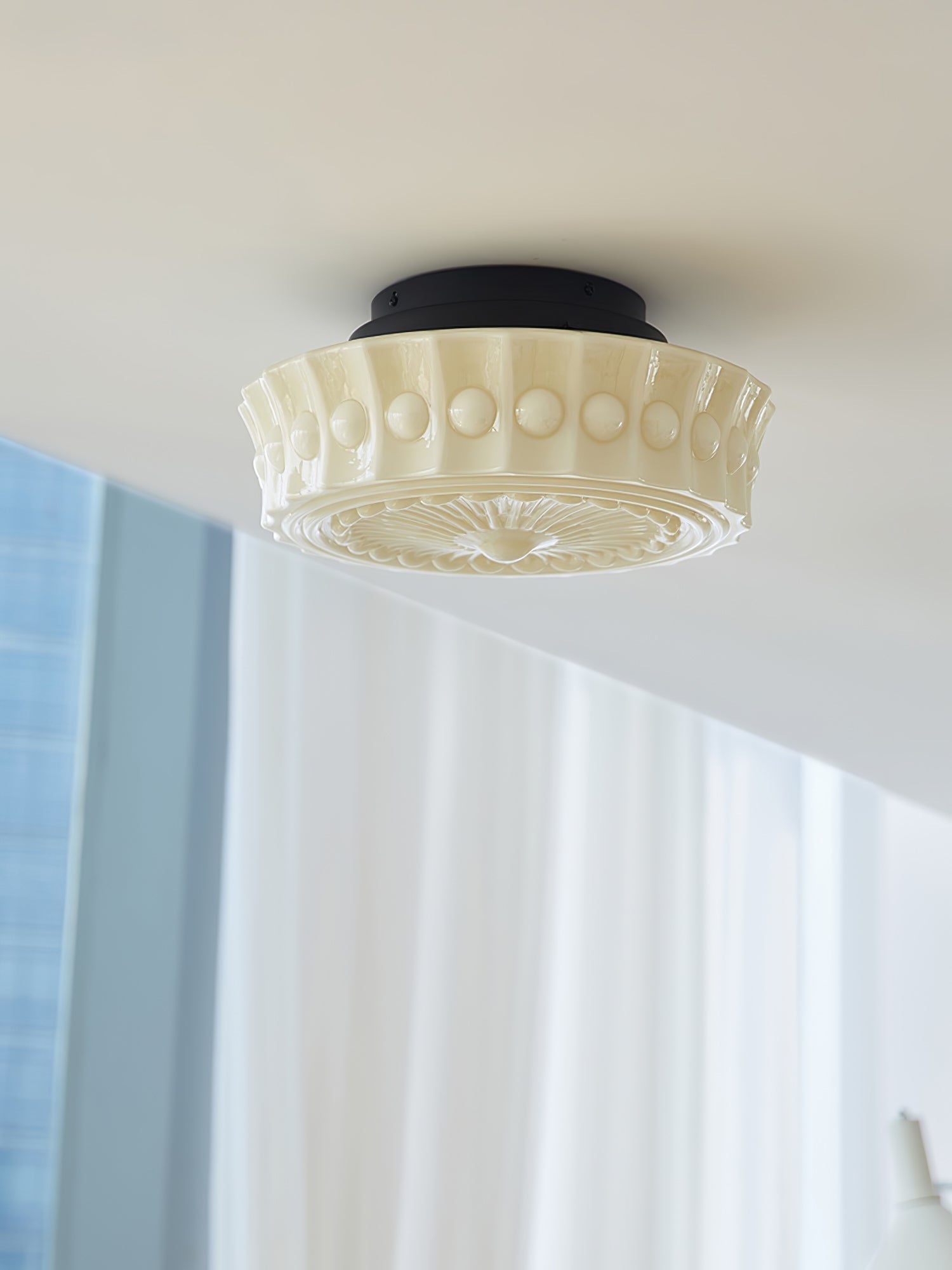 Solara Plafonnier en Verre Blanc Floral pour Salon - Neutralighting