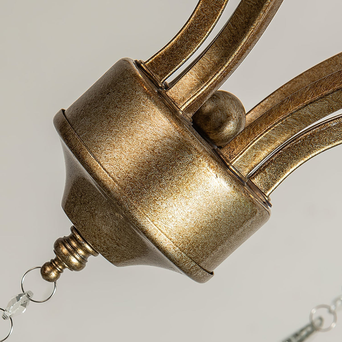 Chandelier en Laiton Métal Cristal Vintage Alliant Luxe et Élégance - Neutralighting
