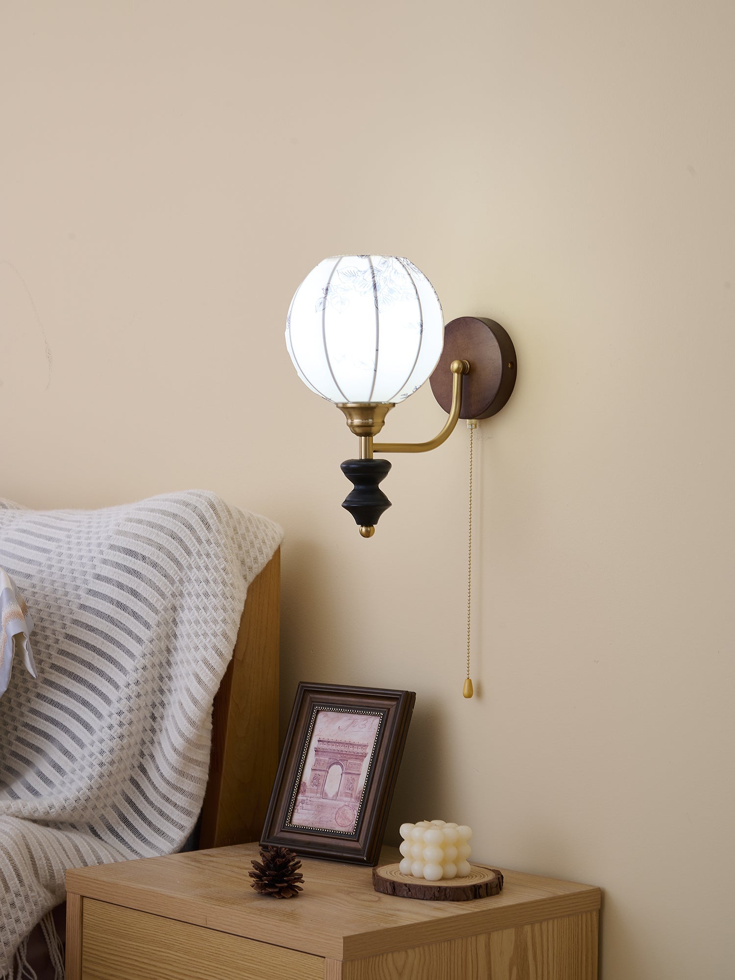 Eshae Applique Murale en Tissu et Bois Premium - Neutralighting