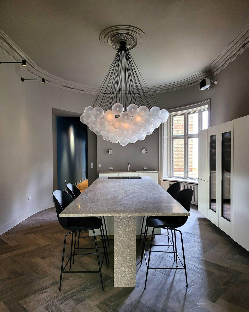 Lustra Chandelier Bulles en Verre Satiné - Neutralighting