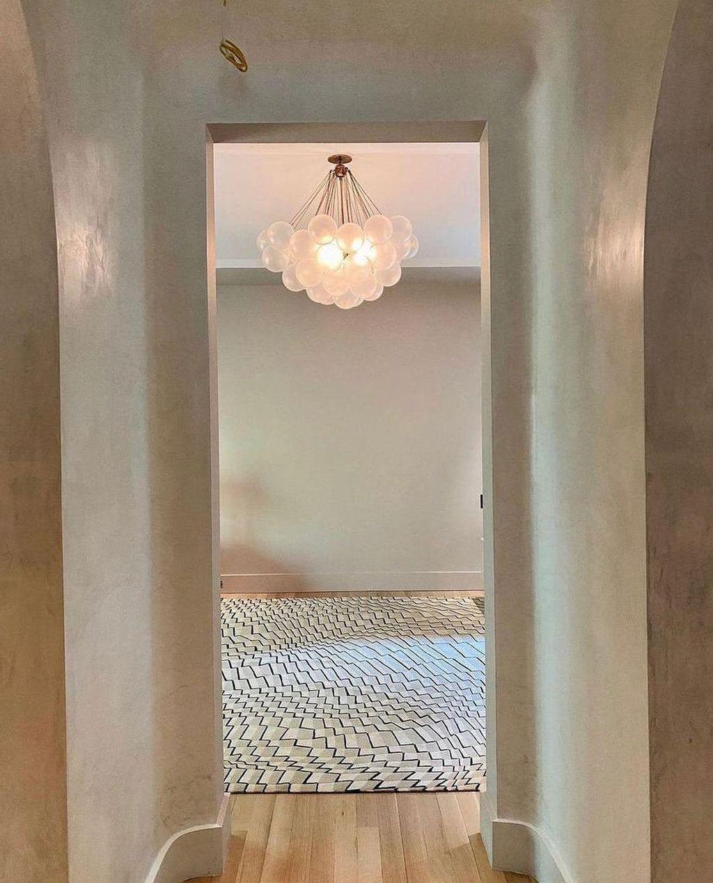 Lustra Chandelier Bulles en Verre Satiné - Neutralighting
