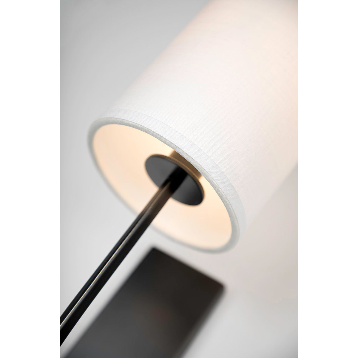 Slate Lampe Murale En Métal Et Tissu Minimaliste Moderne - Neutralighting