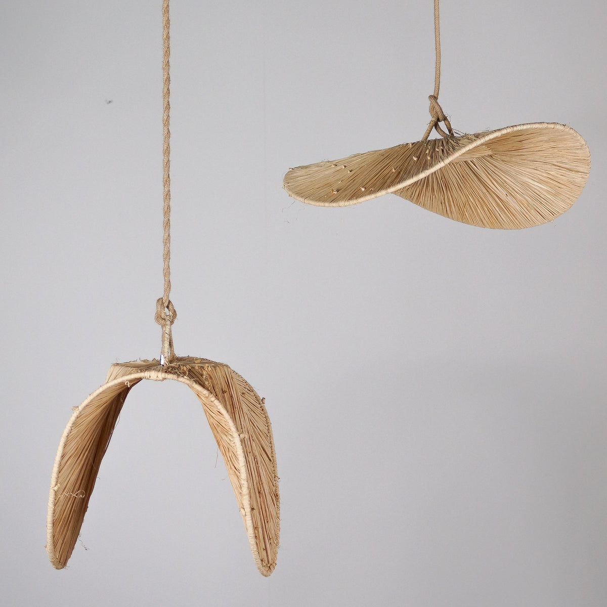 Suspension en raphia - Plate
