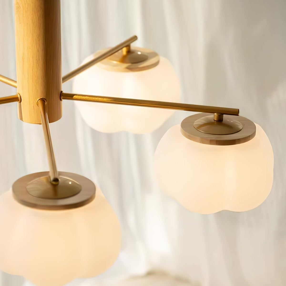 Tyler Chandelier Vintage en Acrylique - Neutralighting