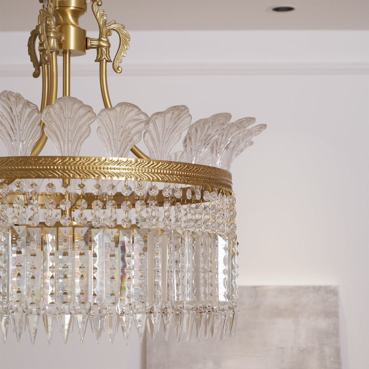 Crinoline Lustre En Cristal De Luxe Postmoderne En Laiton - Neutralighting