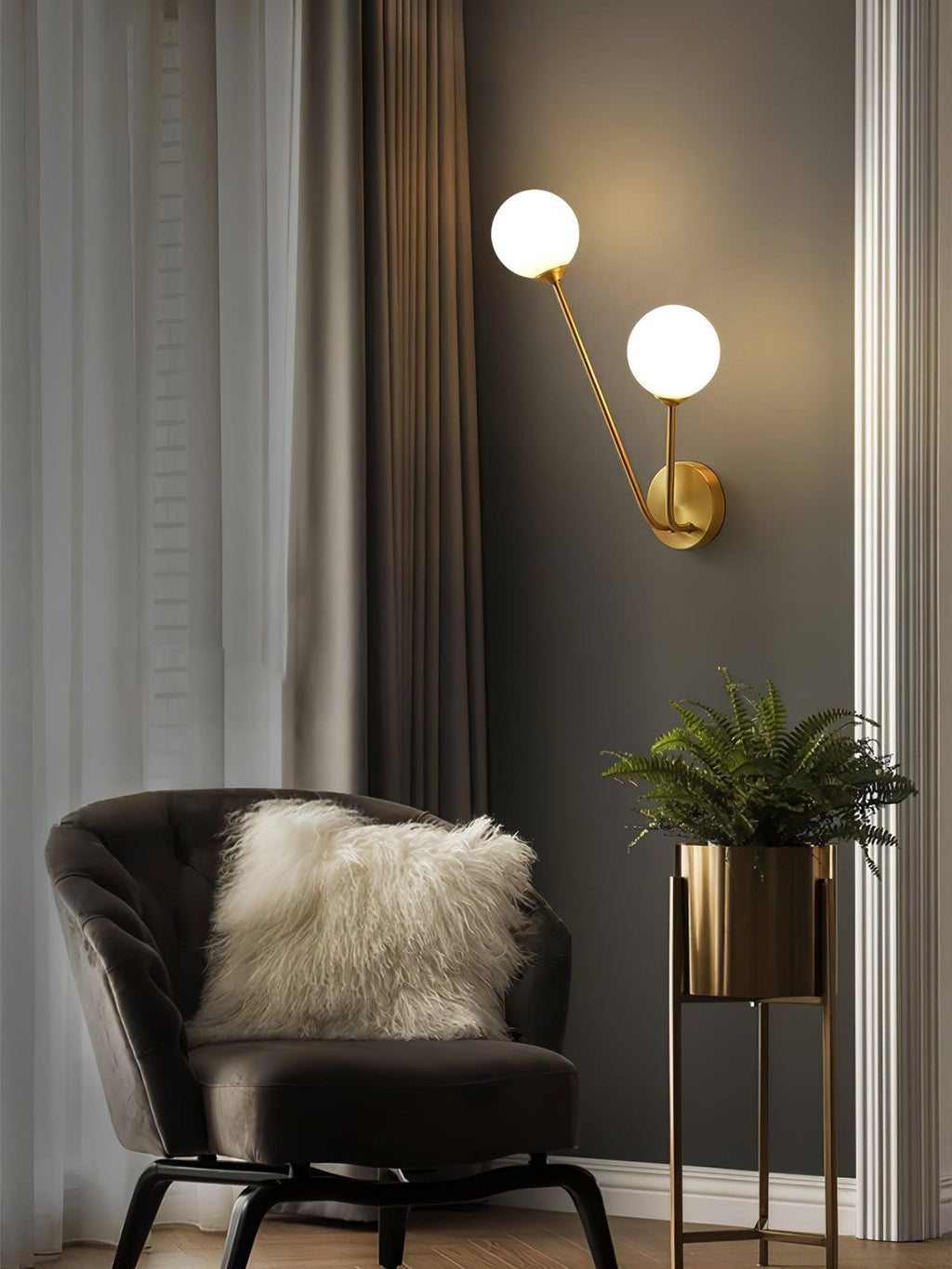 Joshua Applique Murale Luxe en Laiton - Neutralighting