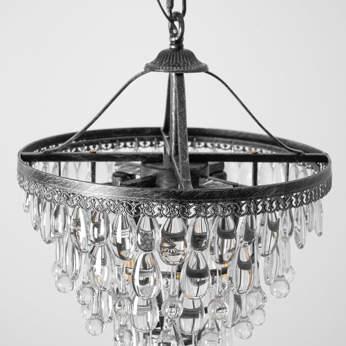 Blink Lustre Unique En Cristal Et Métal En Forme De Pyramide Inversée - Neutralighting