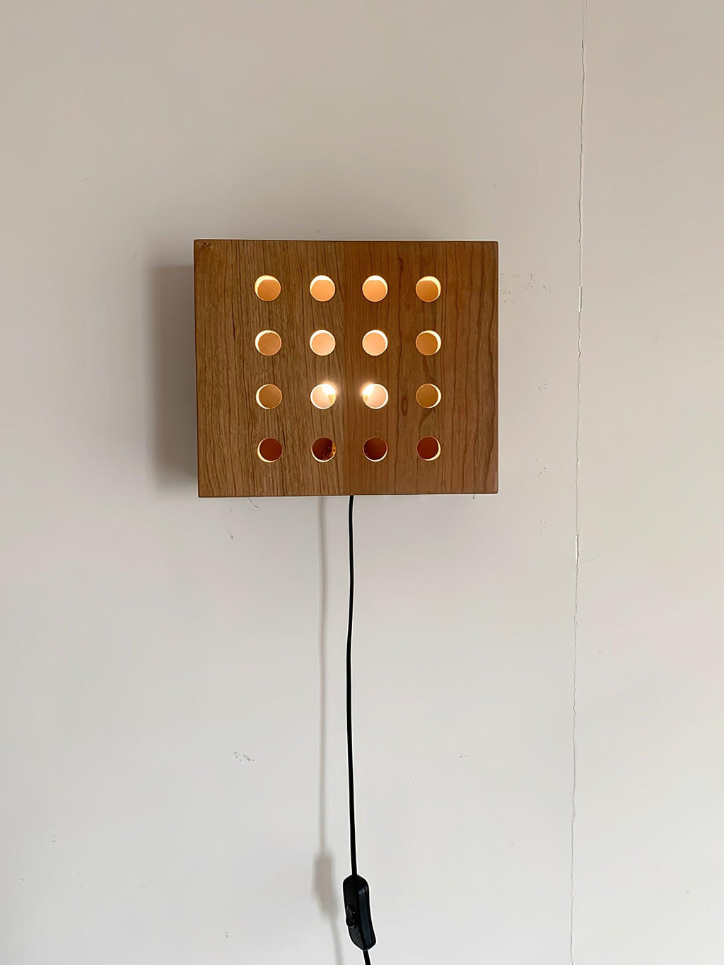 Valaee Individual Creativity Wall Lamp - Neutralighting