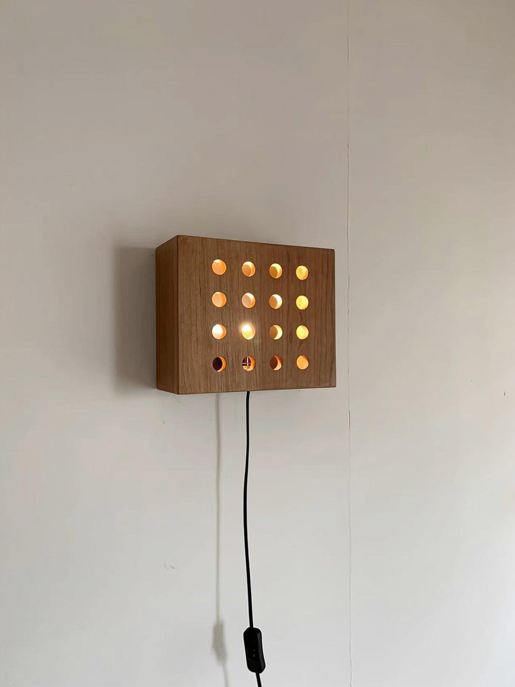 Valaee Individual Creativity Wall Lamp - Neutralighting