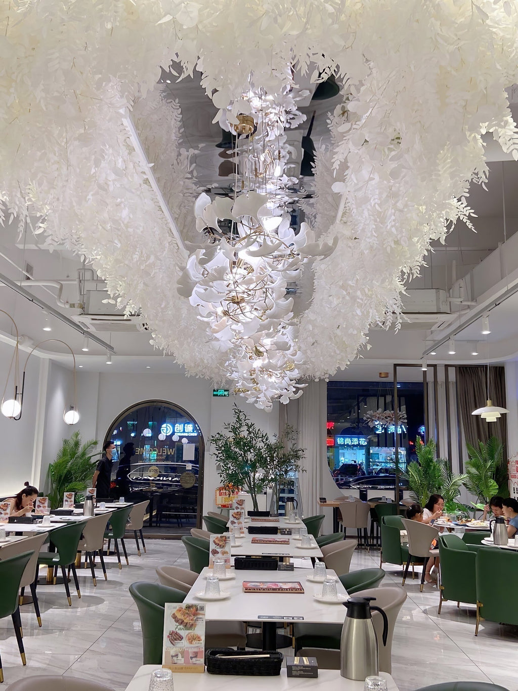 Olivia Céramique Gingko Feuille Lustre - Neutralighting