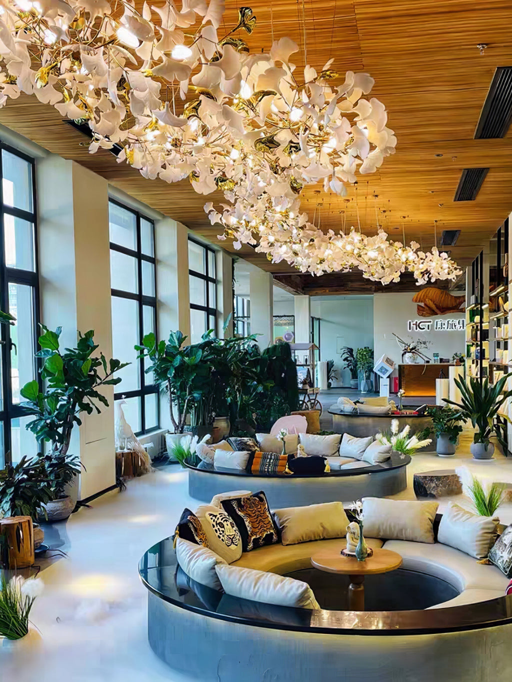 Olivia Céramique Gingko Feuille Lustre - Neutralighting