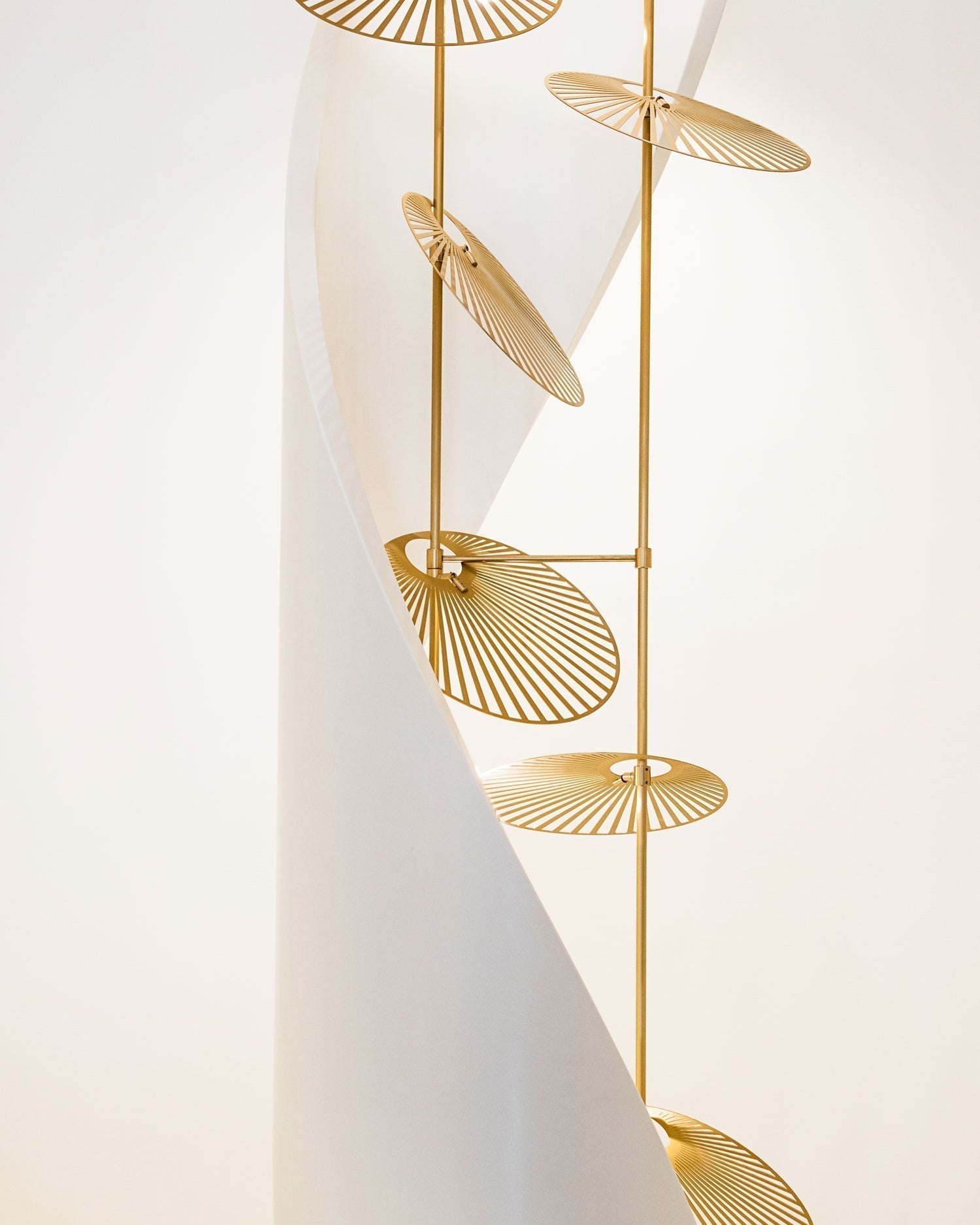 Odoraris Luxueux Feuille Lustre - Neutralighting