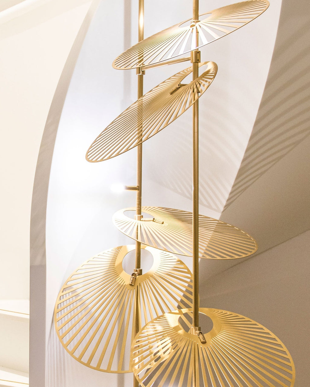 Odoraris Luxueux Feuille Lustre - Neutralighting