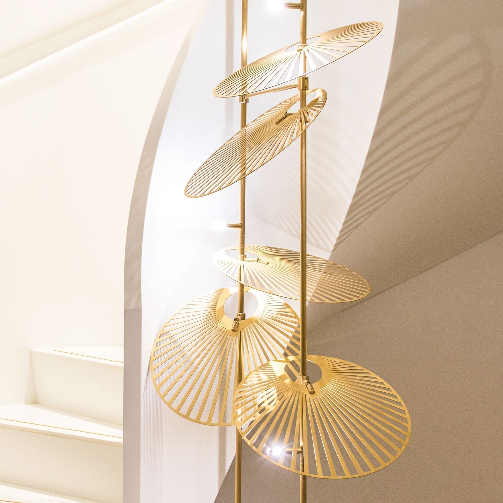 Odoraris Luxueux Feuille Lustre - Neutralighting