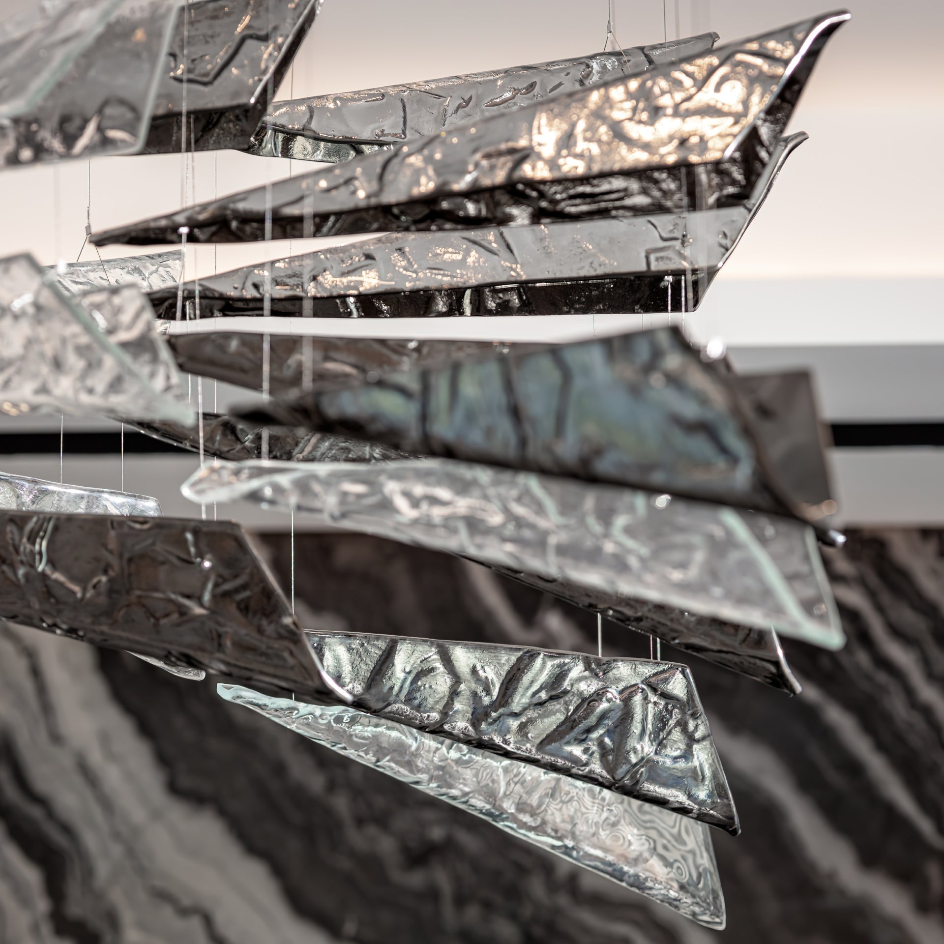 Nyvinia Verre Plume Forme Lustre - Neutralighting