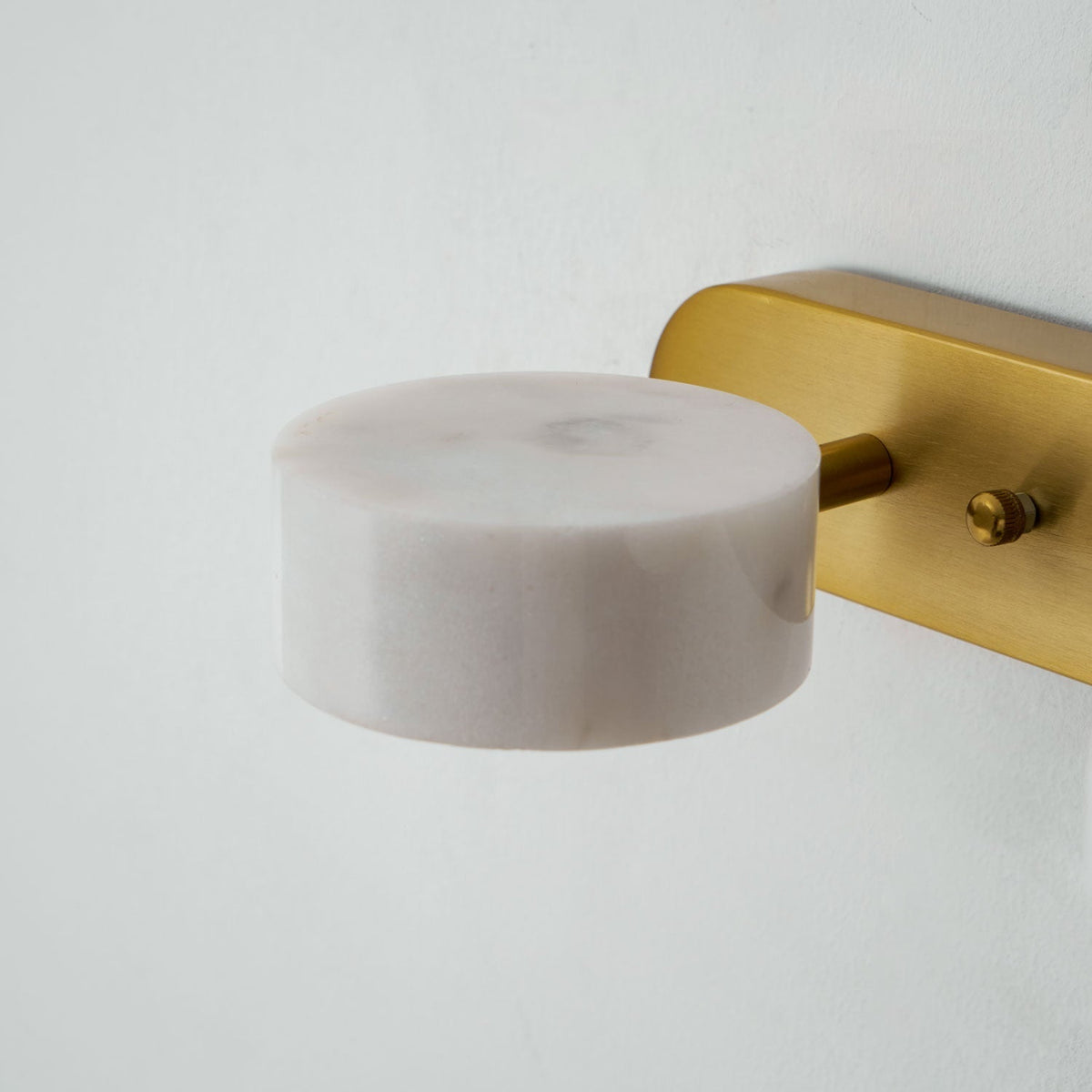 Orshaa Linéaire Travertin Vanité Lumière - Neutralighting