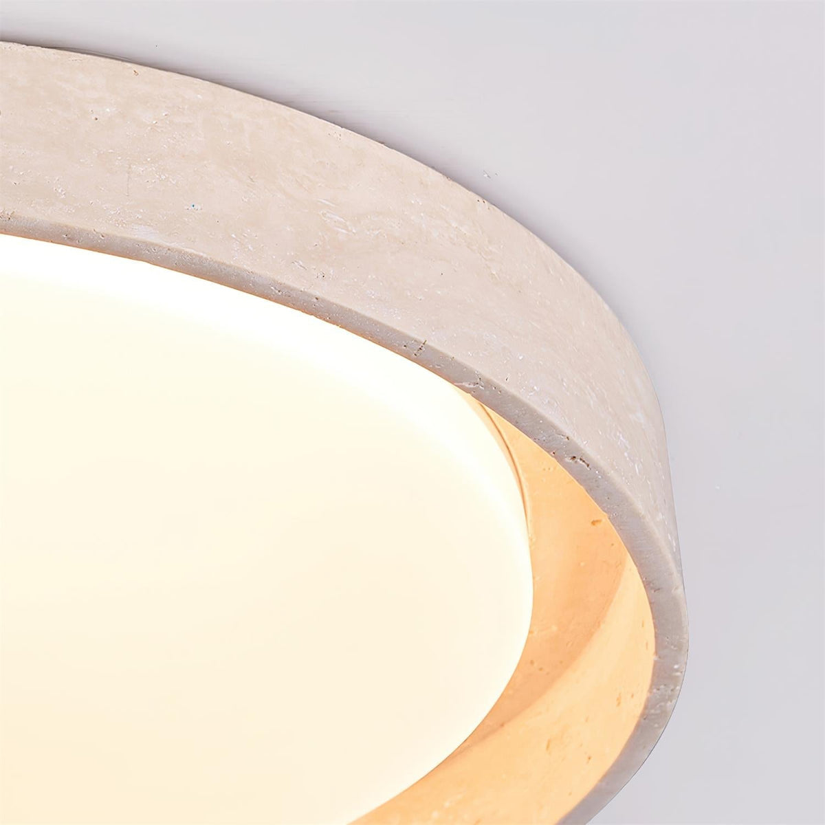 Juvio Plafonnier Rond Minimaliste en Travertin - Neutralighting