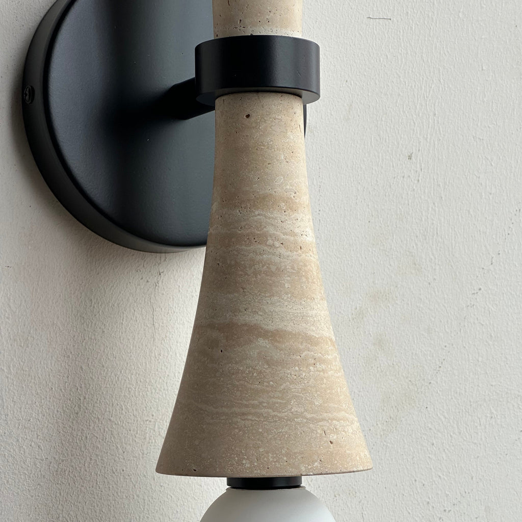 Aura Lampe Murale En Travertin Et Verre Minimaliste Moderne - Neutralighting