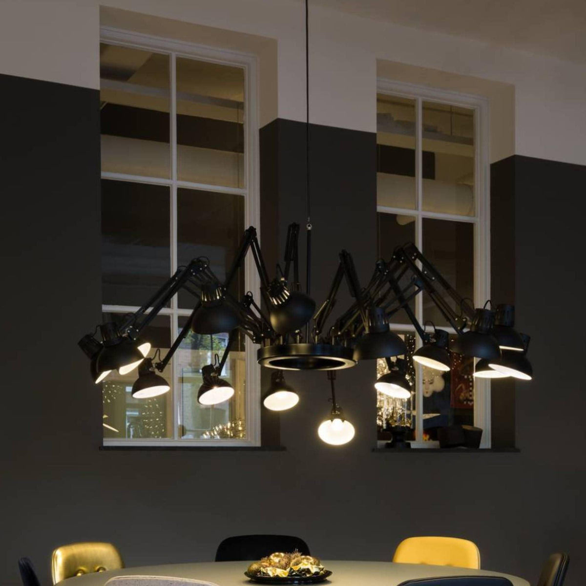 Lustra Chandelier Noir à Bras Multiples Ajustables - Neutralighting