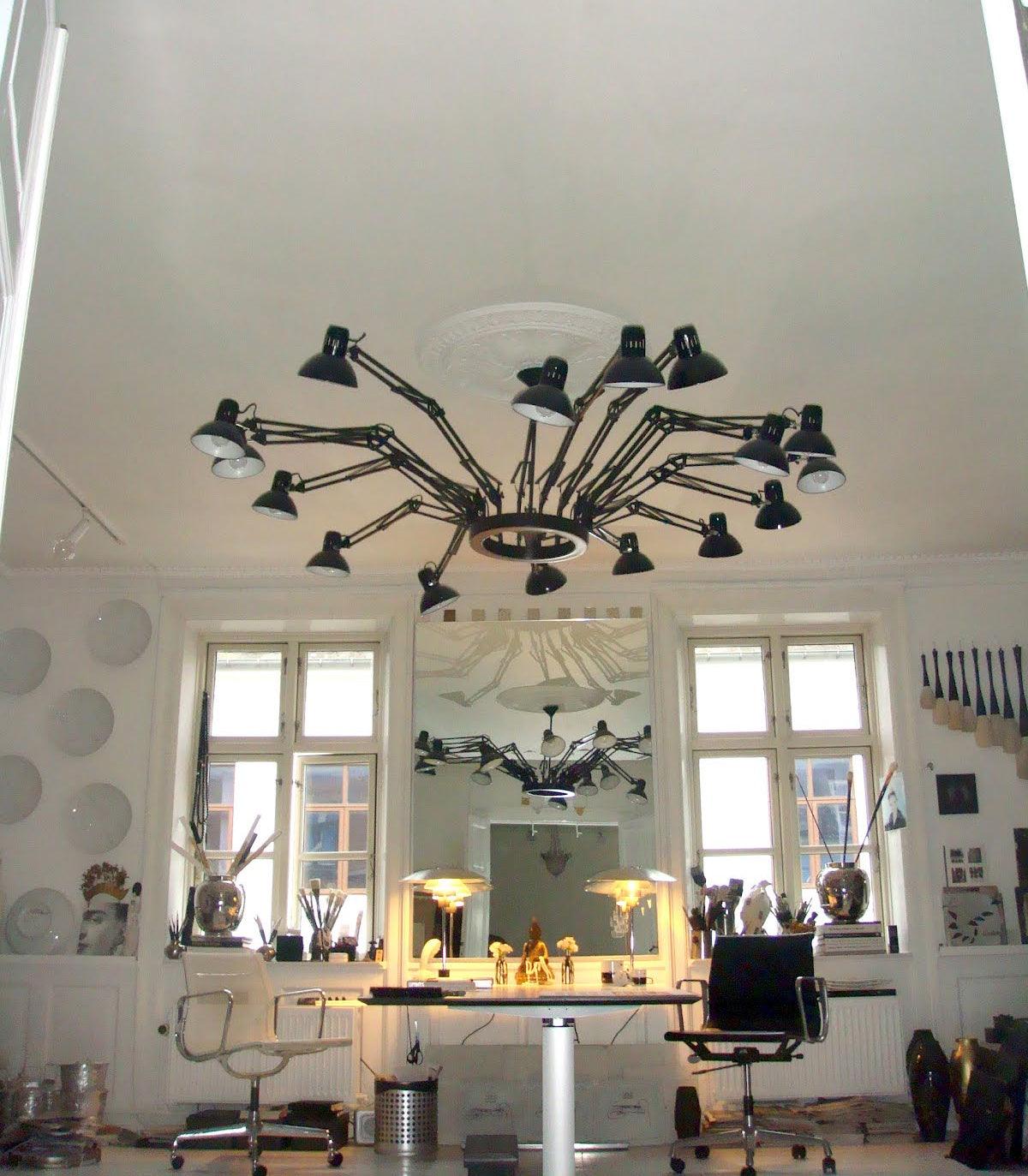 Lustra Chandelier Noir à Bras Multiples Ajustables - Neutralighting