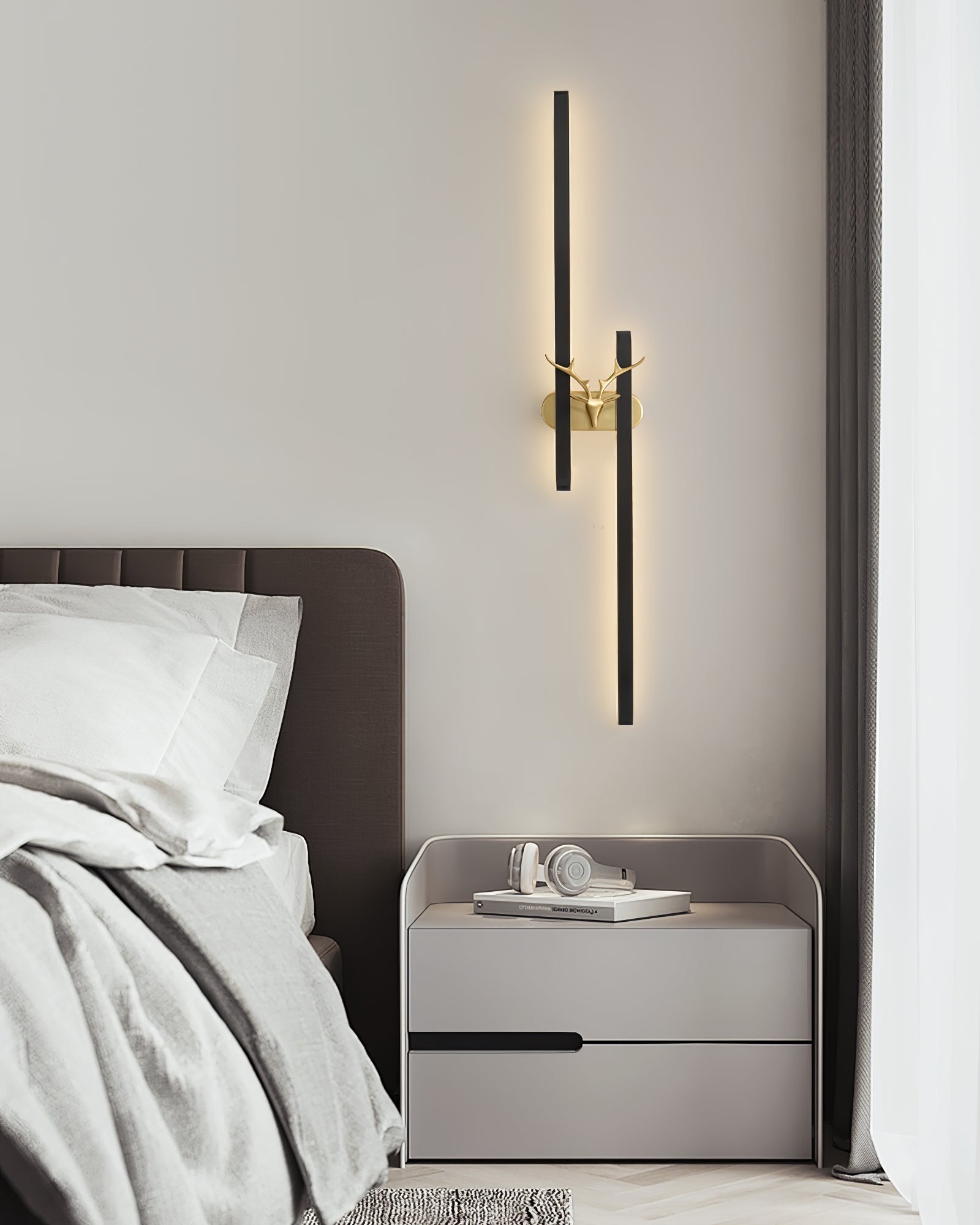 Vavinisra Classique Cerf Laiton Applique - Neutralighting