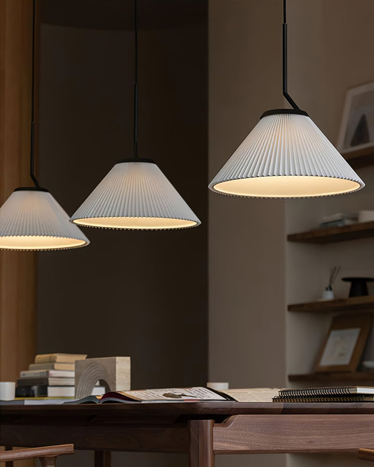Knell Lampe Pendante en Métal Noir Plastique Plissée Minimaliste Moderne - Neutralighting