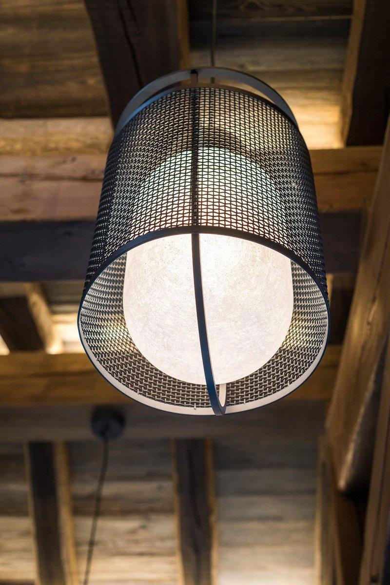 Solara Suspension Cylindre en Maille Accent en Laiton Industriel - Neutralighting
