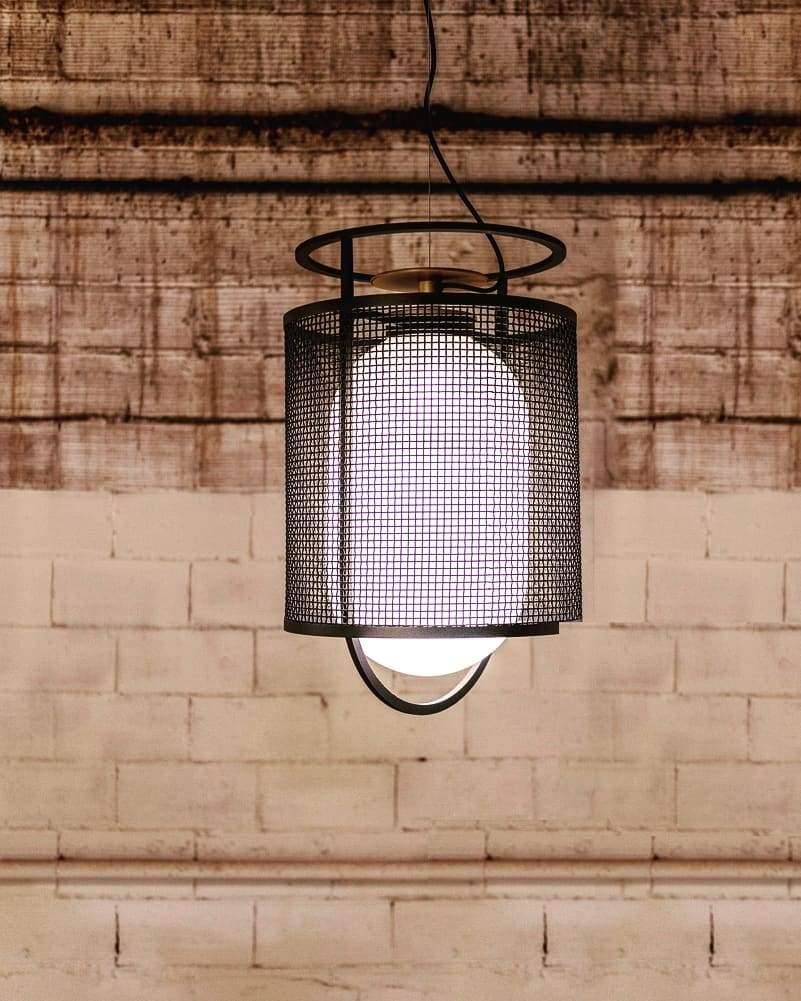 Solara Suspension Cylindre en Maille Accent en Laiton Industriel - Neutralighting
