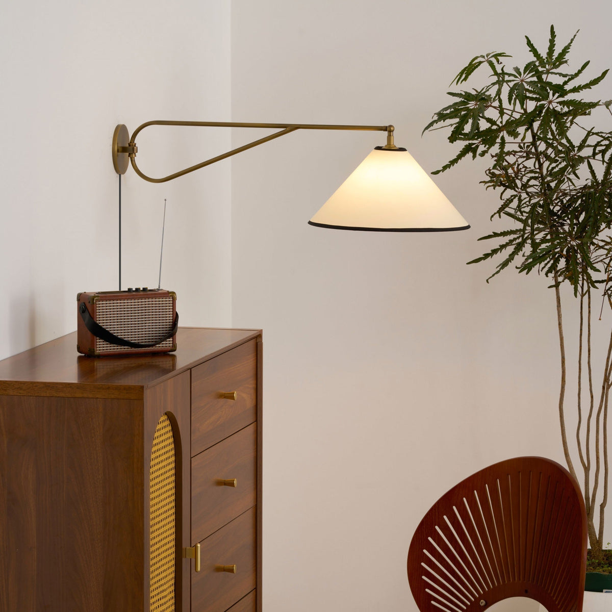 Gild Applique Murale Laiton Métal Tissu Vintage Plug-In - Neutralighting