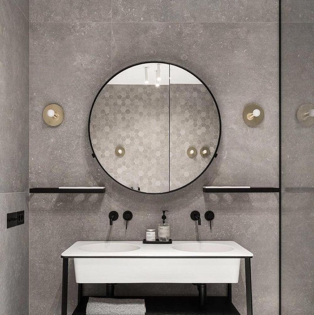 Lustra Wall Lamp Brass Bulb - Neutralighting