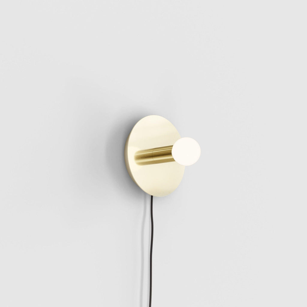 Lustra Wall Lamp Brass Bulb - Neutralighting