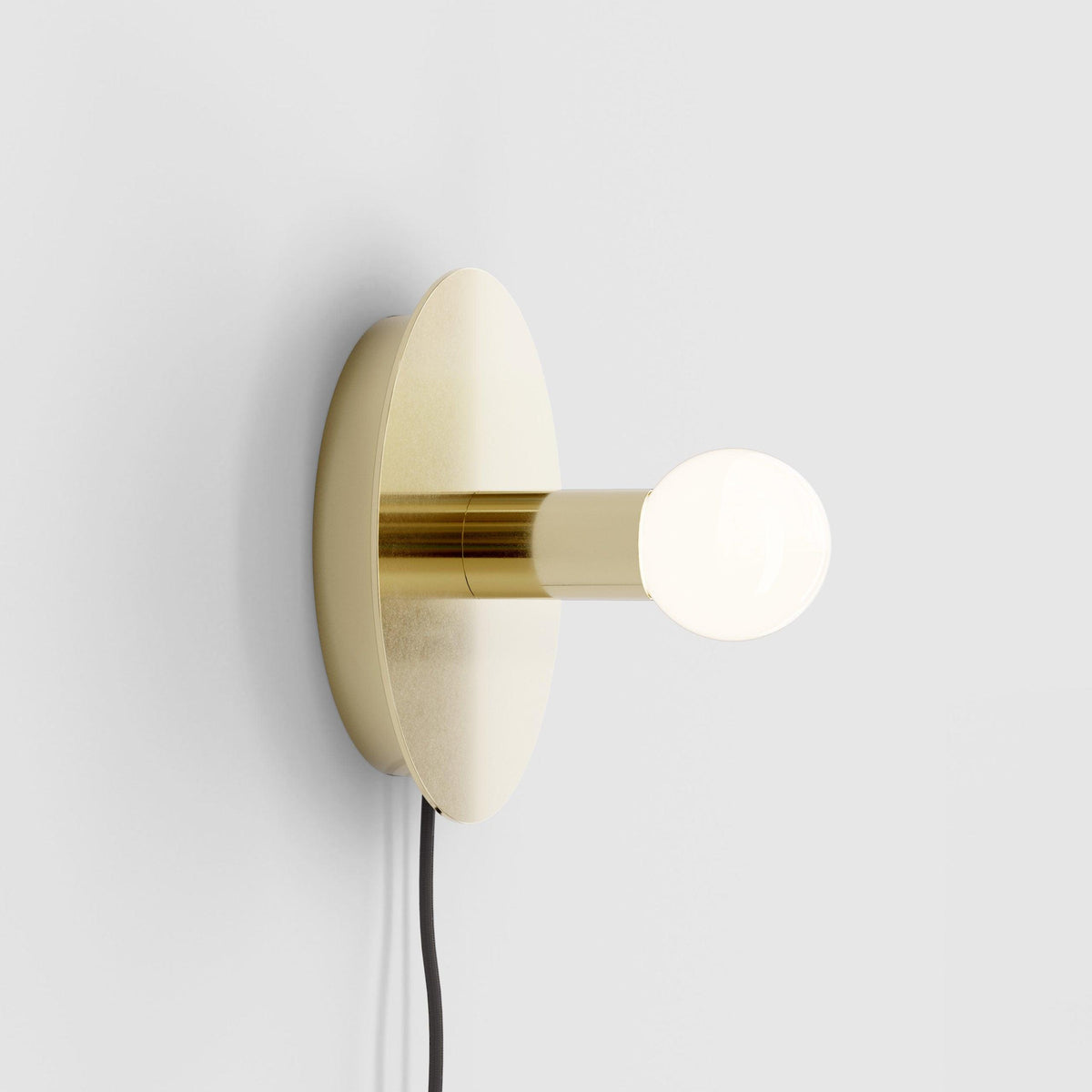 Lustra Wall Lamp Brass Bulb - Neutralighting