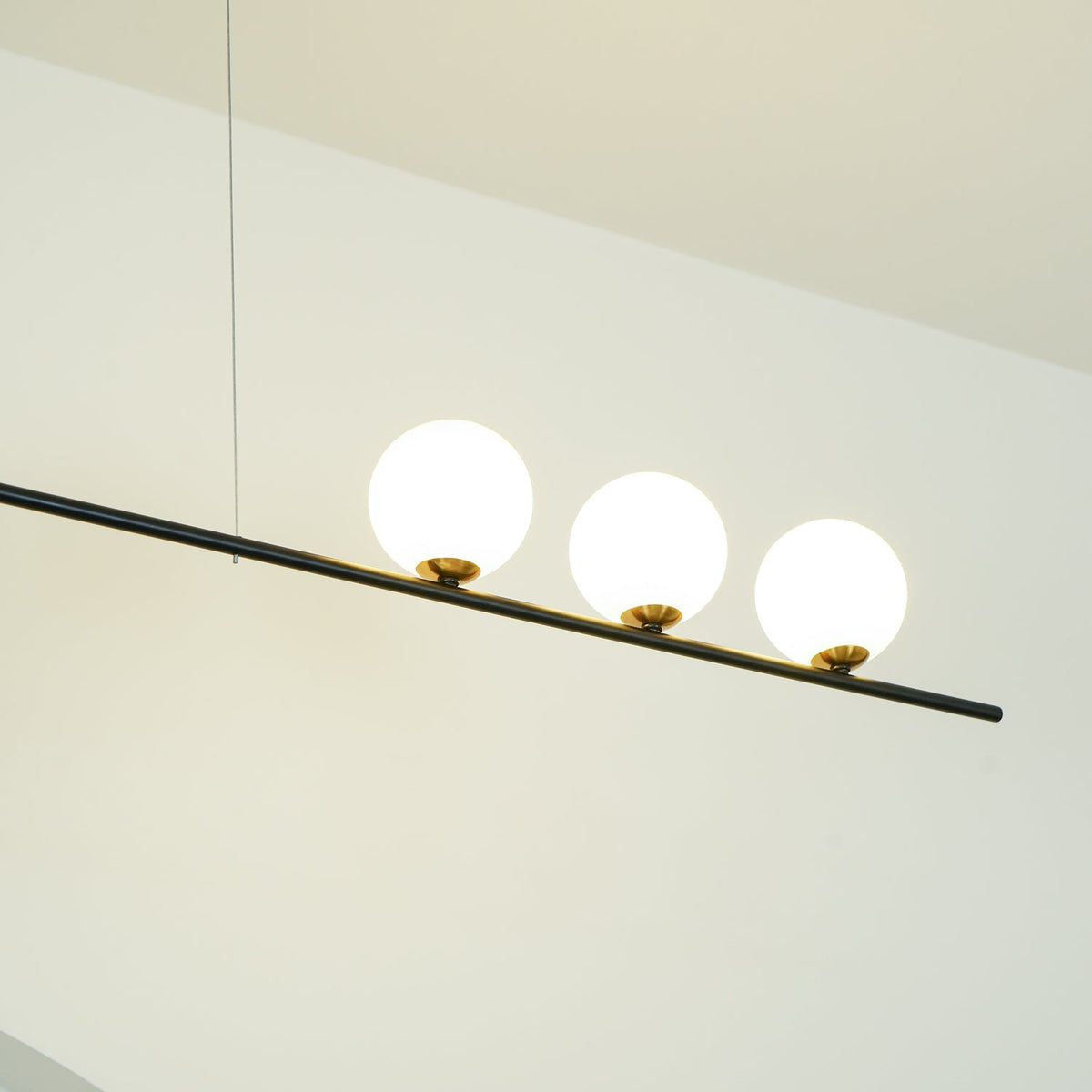 Lumora Suspension Dorée Contemporaine - Neutralighting