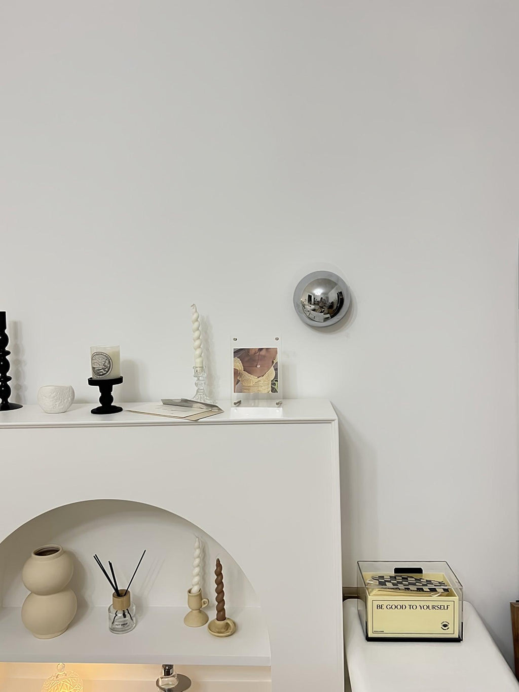 Louisa Applique Murale Moderne Minimaliste Sphère Sconce - Neutralighting