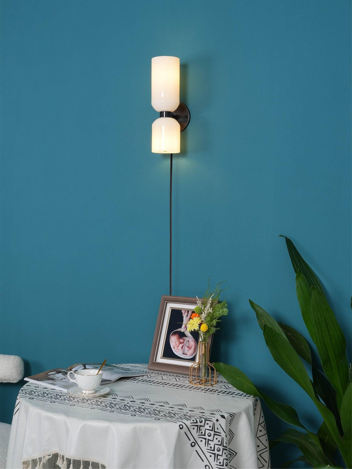 Lylaearis Nordic Art Plug-In Glass Wall Lamp - Neutralighting