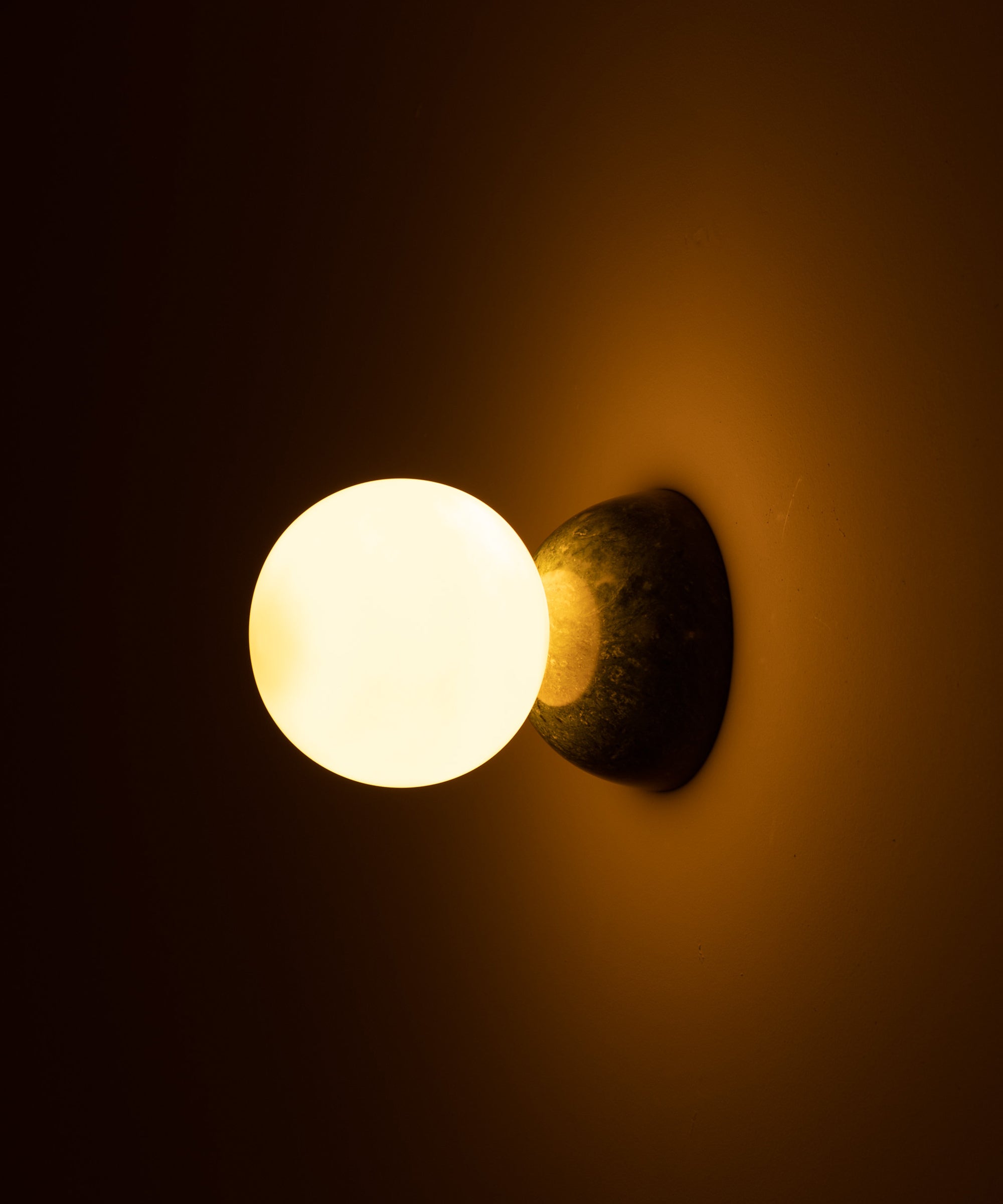 Fable Applique Murale Marbre Verre Moderne - Neutralighting